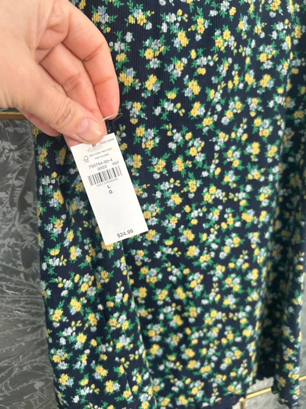 Old Navy Navy Floral Ditsy Tank Top with Yellow & Green Flowers - Picture 4 of 4
